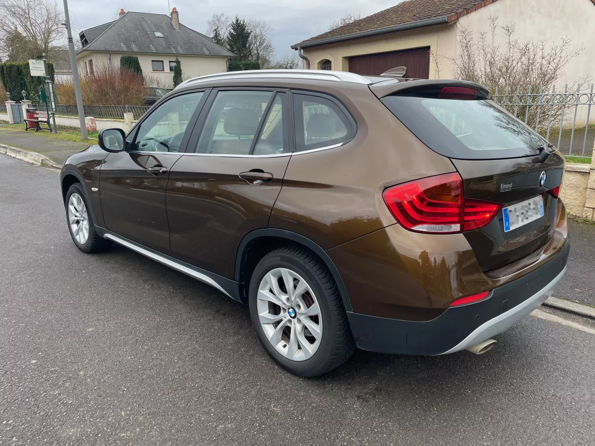 BMW X1 23d Confort - Vue détaillée 3