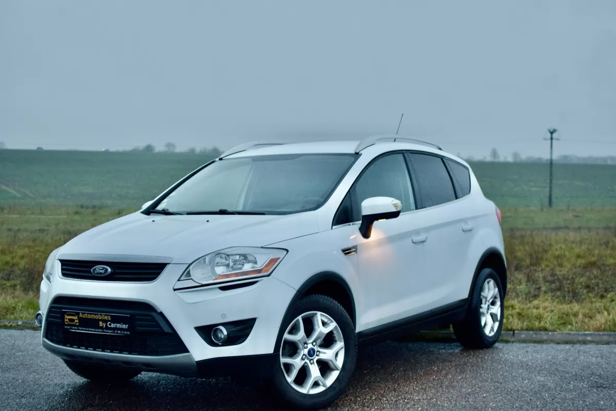 FORD Kuga 2.0 TDCI à Metz