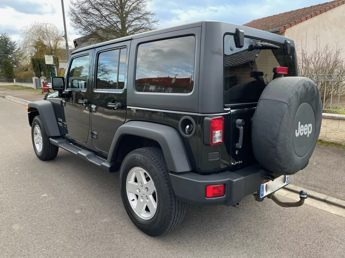 Jeep Wrangler JK Unlimited - Vue détaillée 3