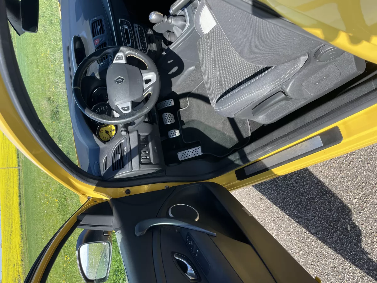 RENAULT Megane 3 RS 2.0T - Vue détaillée 12