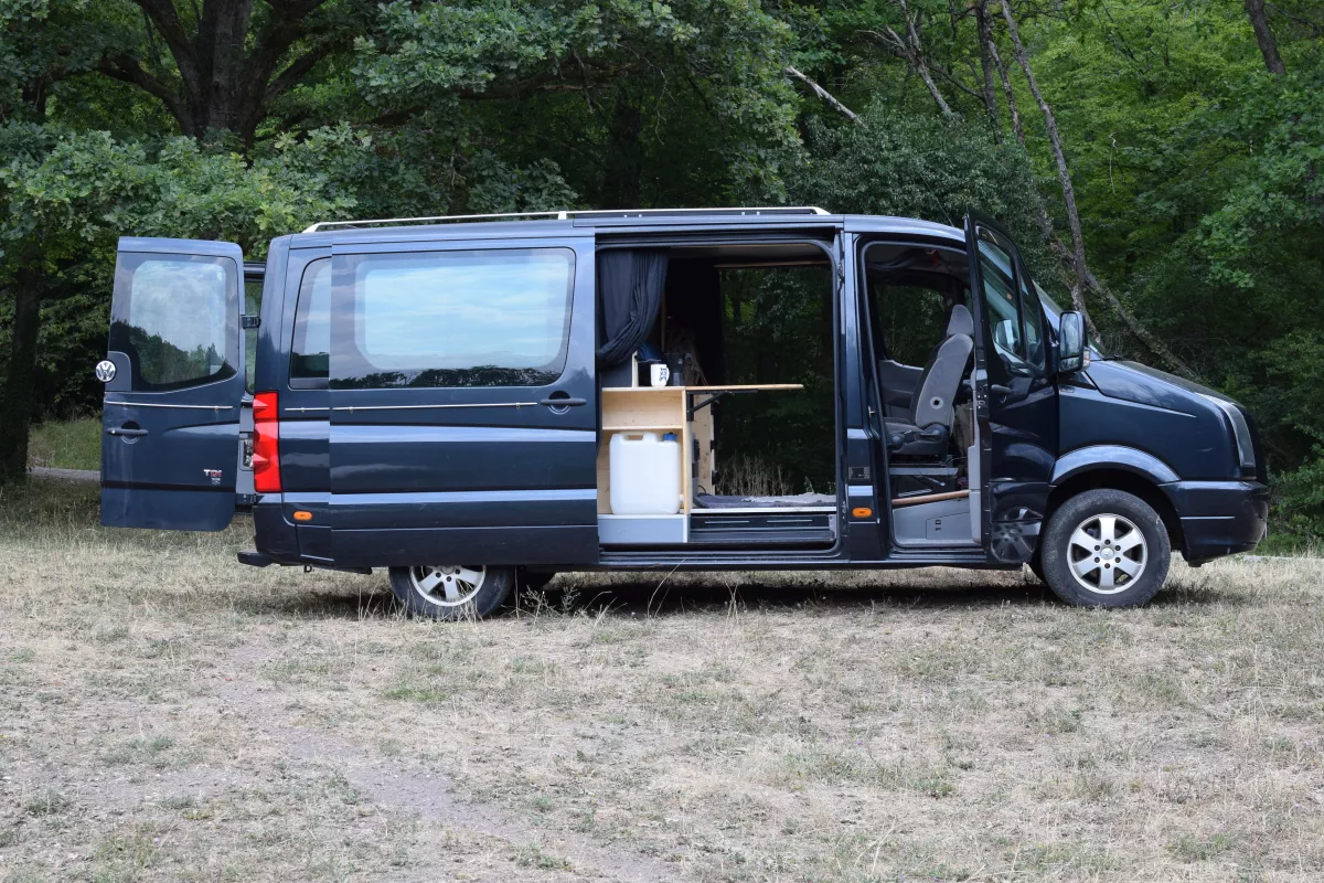 VOLKSWAGEN CRAFTER 2.5 TDI - Vue détaillée 7